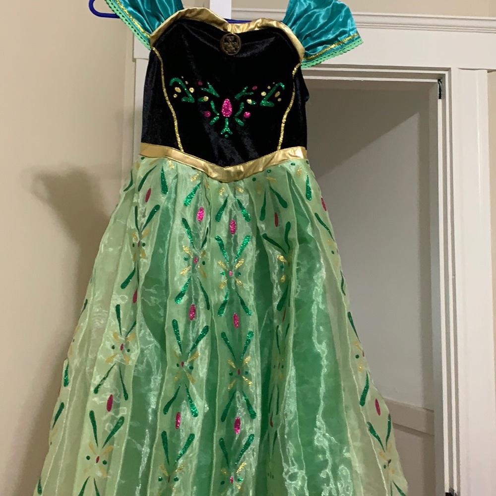 Halloween dress size 8
